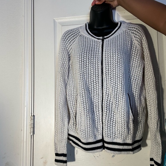 121. Fishnet Jacket - Picture 2 of 5